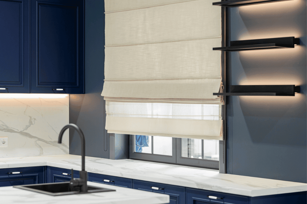 Римські штори на кухню